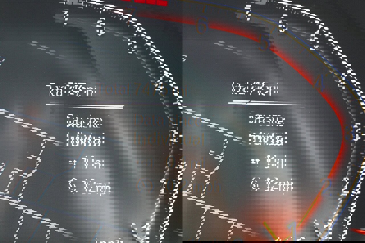 Used 2022 BMW 840i xDrive Convertible w/ Driving Assistance Package image 9