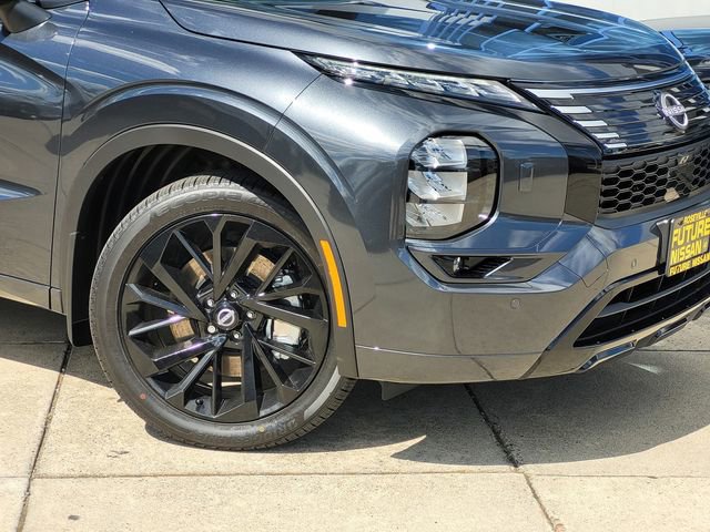 New 2026 Nissan Rogue Platinum image 3