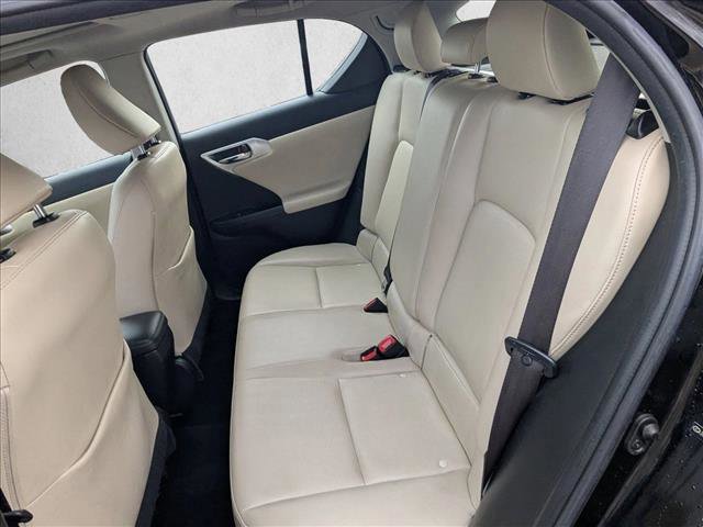 Used 2013 Lexus CT 200h image 17