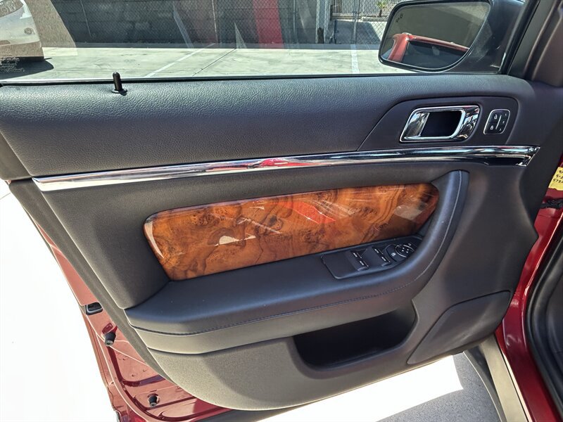 Used 2014 Lincoln MKS w/ Equipment Group 101A FWD image 23