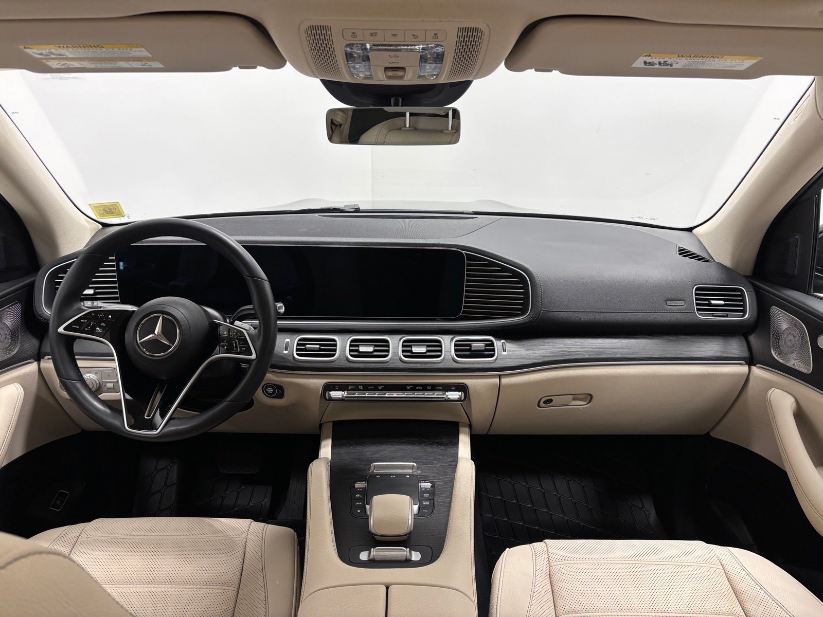 Used 2024 Mercedes-Benz GLS 450 4MATIC image 32