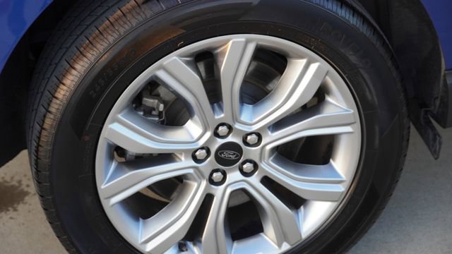 Used 2024 Ford Edge Titanium image 11