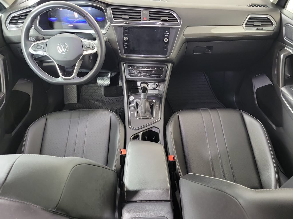 Used 2023 Volkswagen Tiguan SE FWD image 14