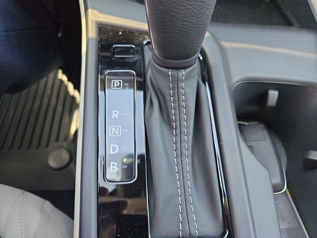 New 2026 Nissan Sentra SL w/ Floor Mat Package FWD image 25