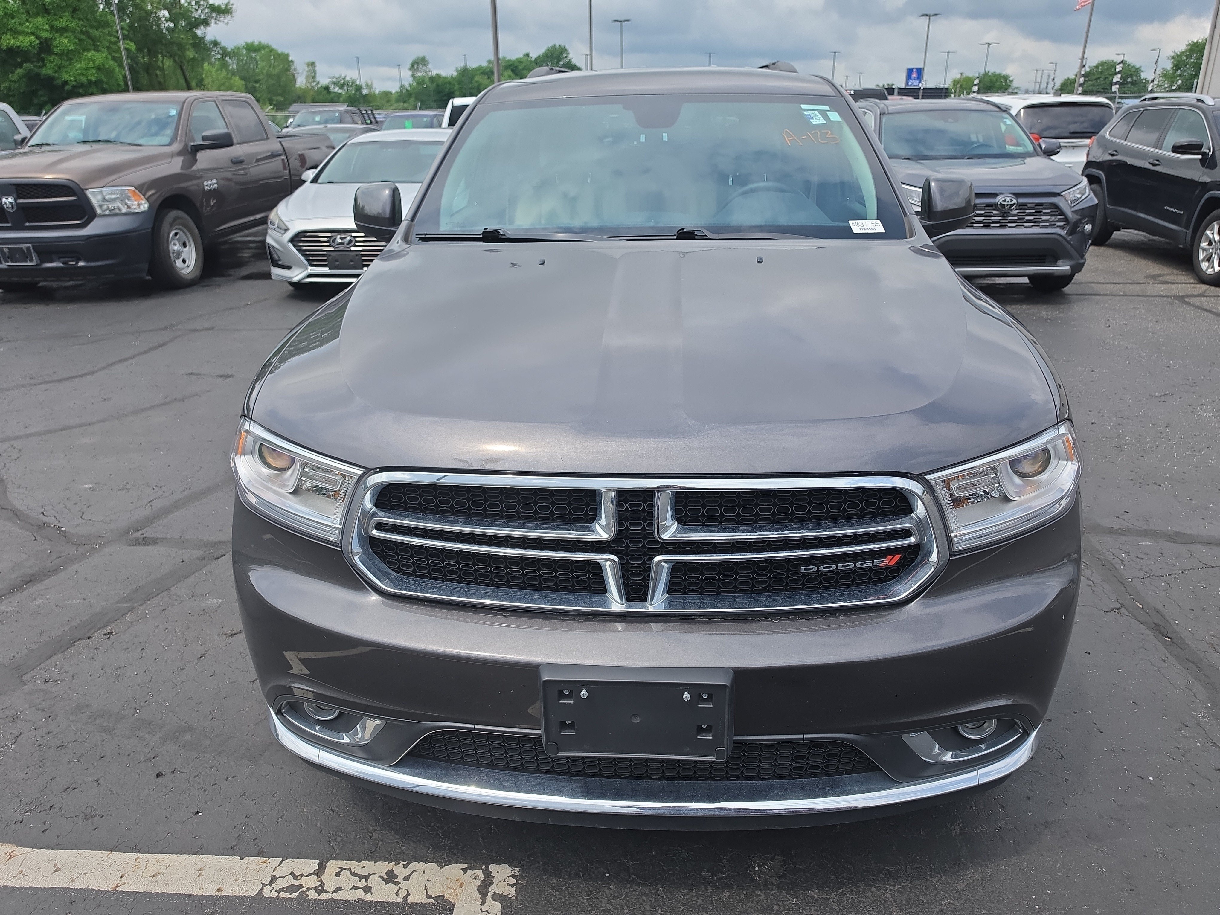 Used 2018 Dodge Durango SXT w/ Quick Order Package 2BB AWD/4WD image 8