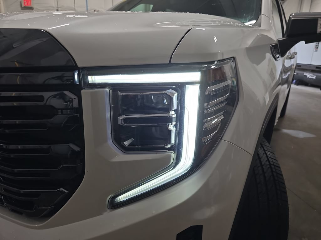 Certified 2023 GMC Sierra 1500 Denali Ultimate AWD/4WD image 35