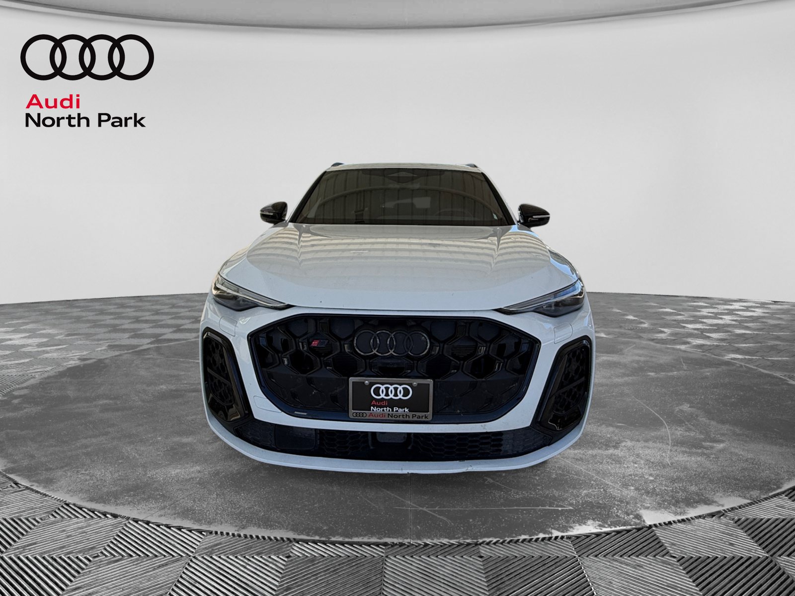 Used 2025 Audi SQ5 Premium Plus AWD/4WD image 8