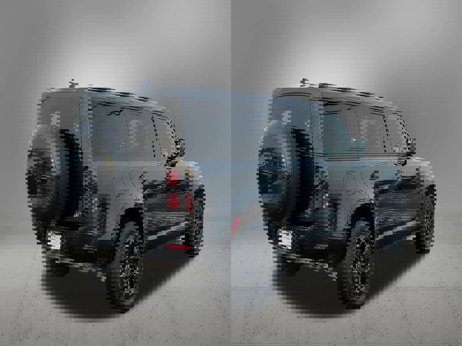 Certified 2023 Land Rover Defender 110 X-Dynamic SE image 6