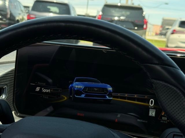 Used 2025 Ford Mustang GT Premium RWD image 11