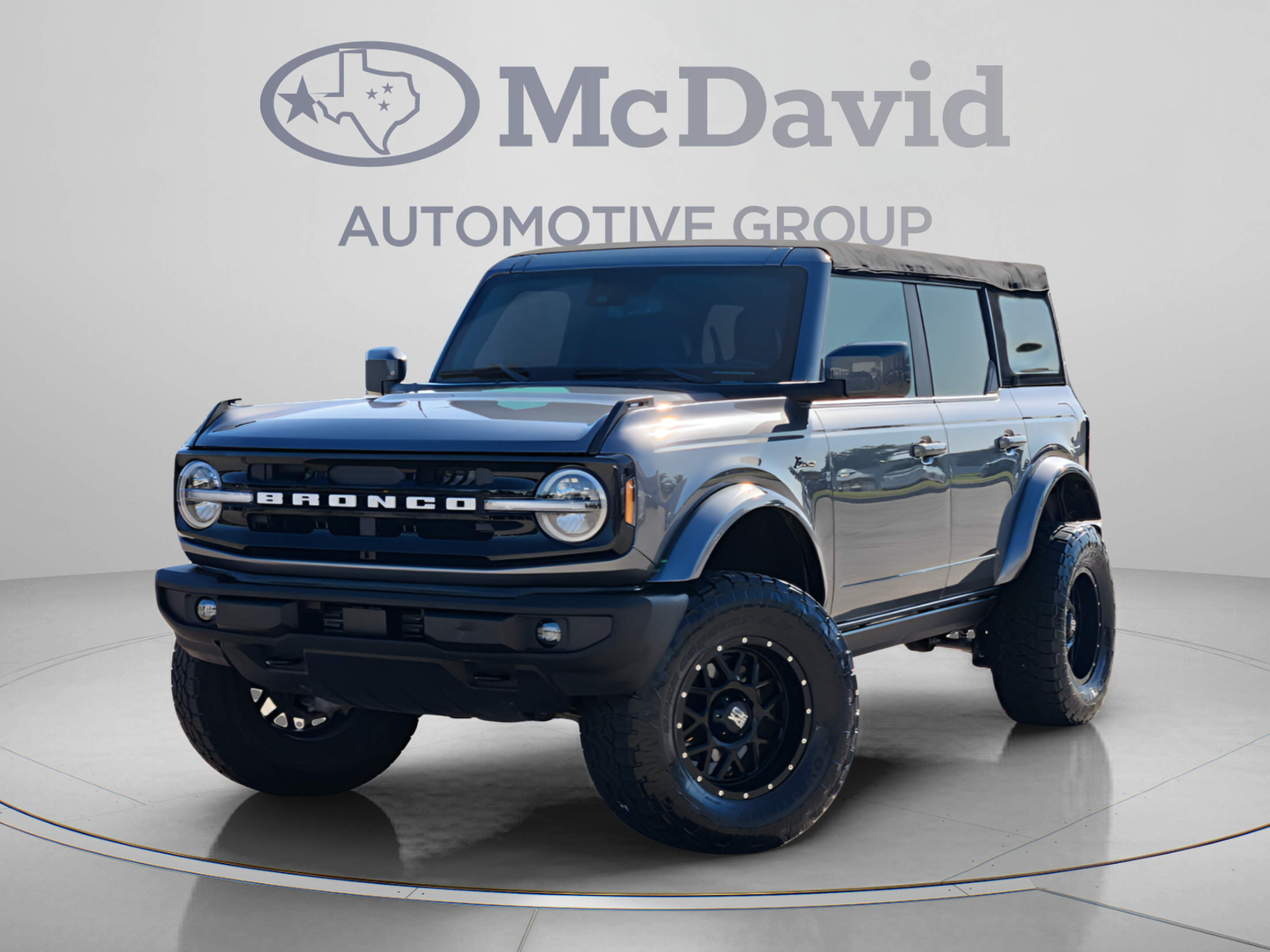 Used 2022 Ford Bronco Outer Banks AWD/4WD image 1