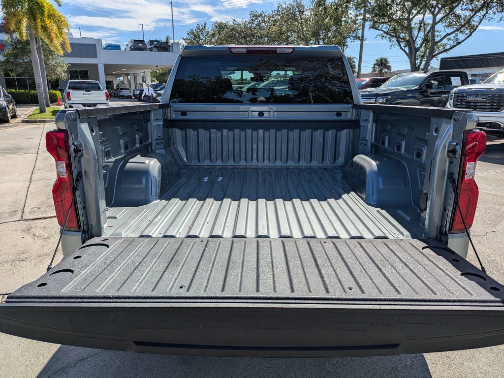 Used 2026 Chevrolet Silverado 1500 RST RWD image 13