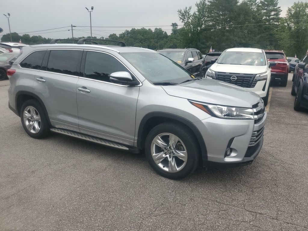 Used 2018 Toyota Highlander Limited FWD image 6