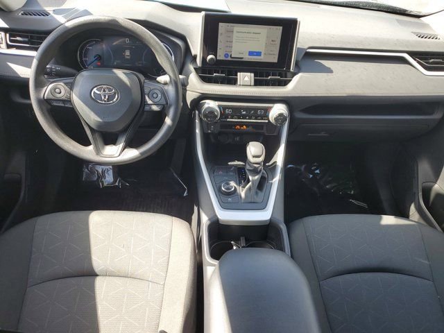 Used 2025 Toyota RAV4 XLE image 14