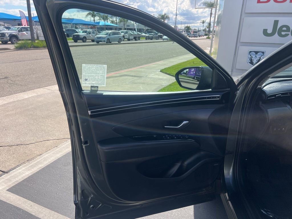 Used 2023 Hyundai Tucson Limited AWD/4WD image 25