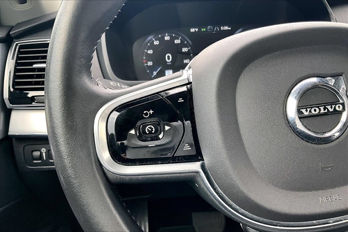 Used 2016 Volvo XC90 T8 Momentum w/ Vision Package AWD/4WD image 20