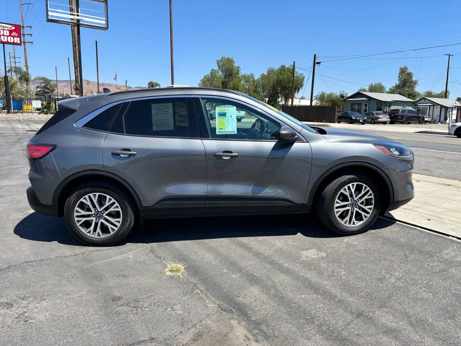 Used 2022 Ford Escape SEL image 4