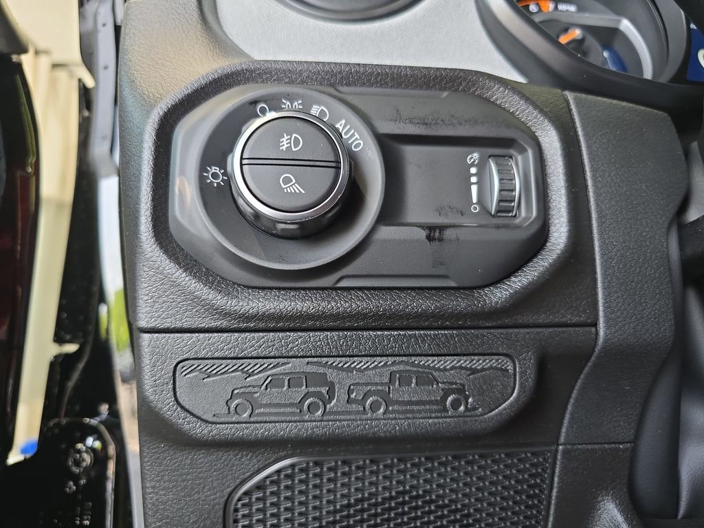 New 2026 Jeep Gladiator Sport AWD/4WD image 26