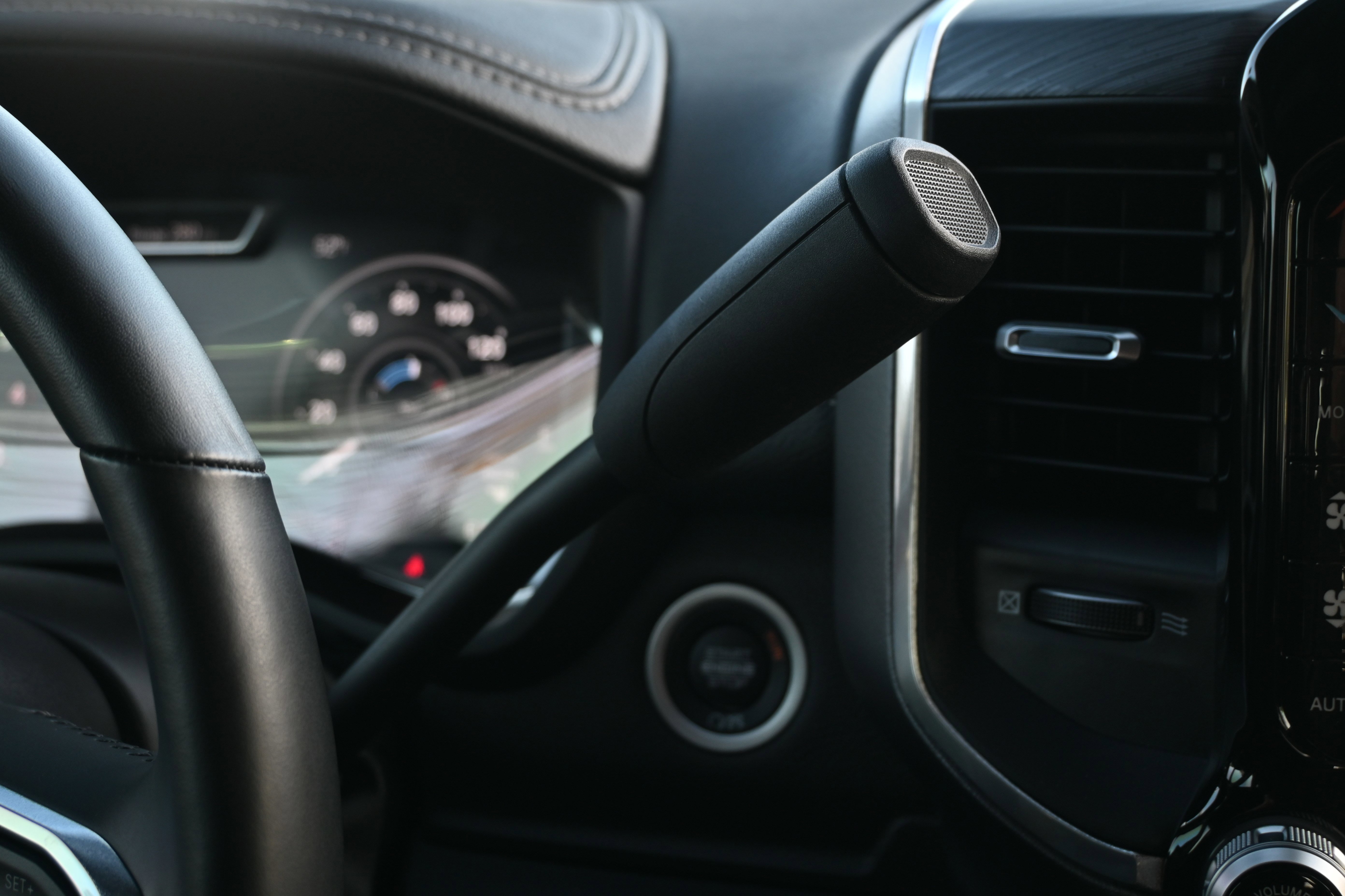 Used 2024 RAM 2500 Laramie w/ Sport Appearance Package image 20