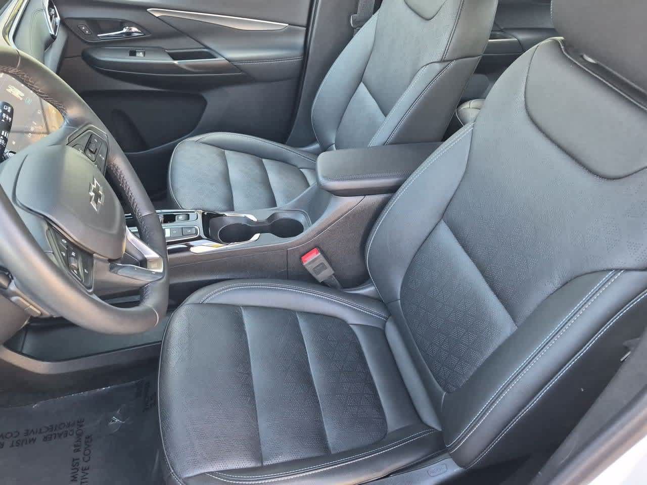 Used 2023 Chevrolet Bolt LT w/ Infotainment Package FWD image 16
