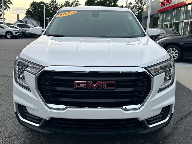 Used 2024 GMC Terrain SLE FWD image 8