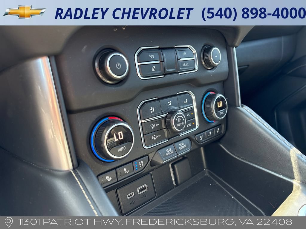 Used 2021 Chevrolet Tahoe Premier w/ Premium Package AWD/4WD image 11