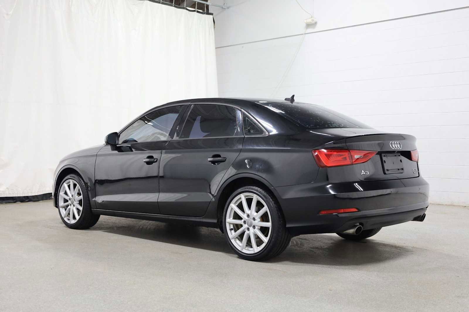 Used 2016 Audi A3 2.0T Premium image 3