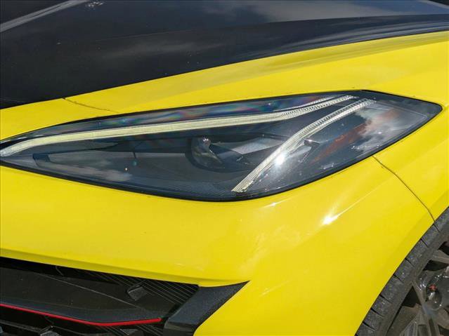 Used 2024 Chevrolet Corvette Z06 RWD image 9