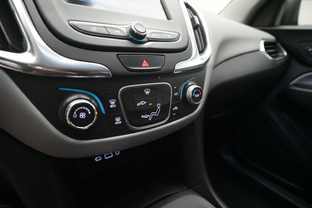 Used 2020 Chevrolet Equinox LS FWD image 20