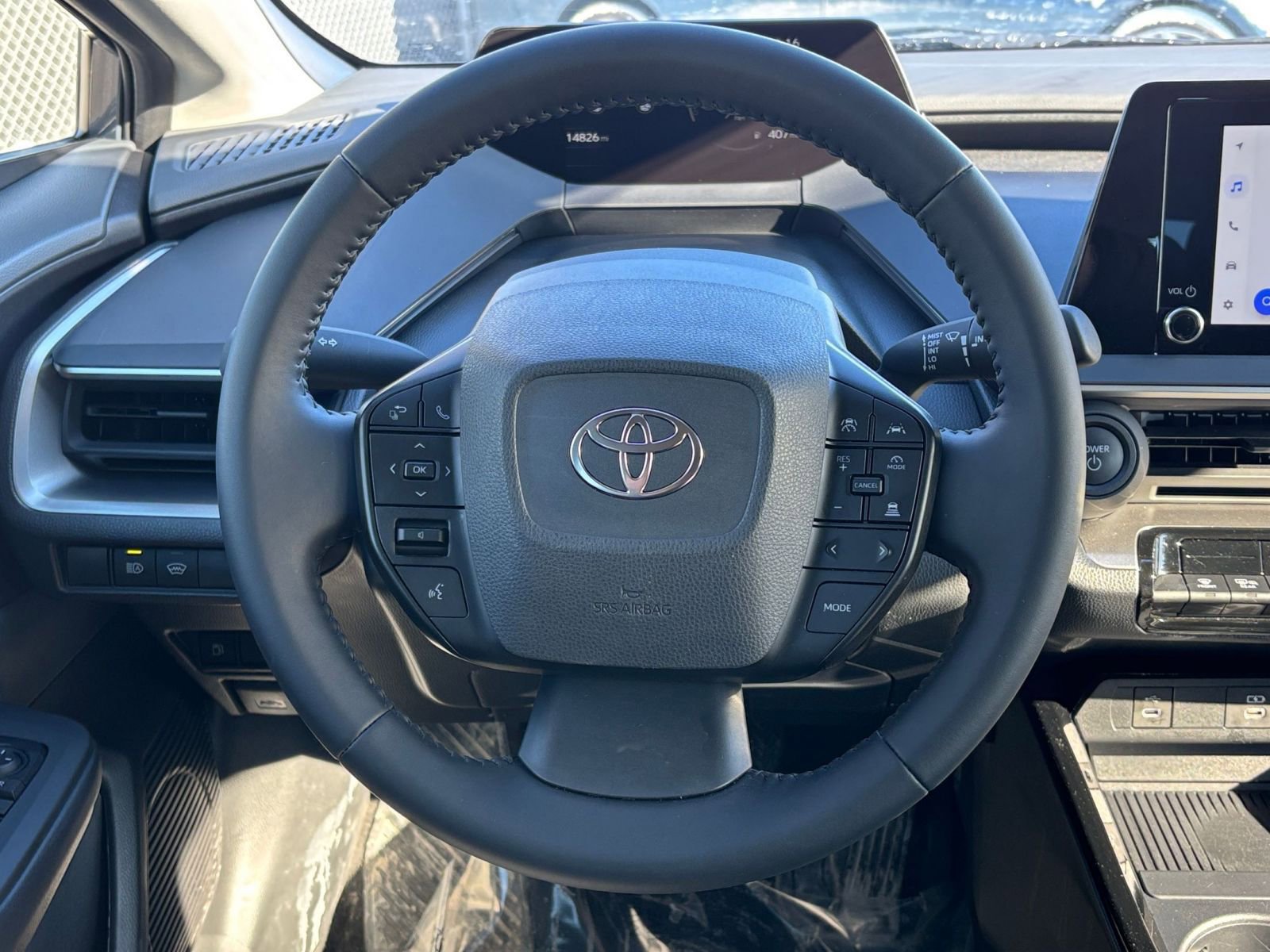 Used 2025 Toyota Prius LE image 25