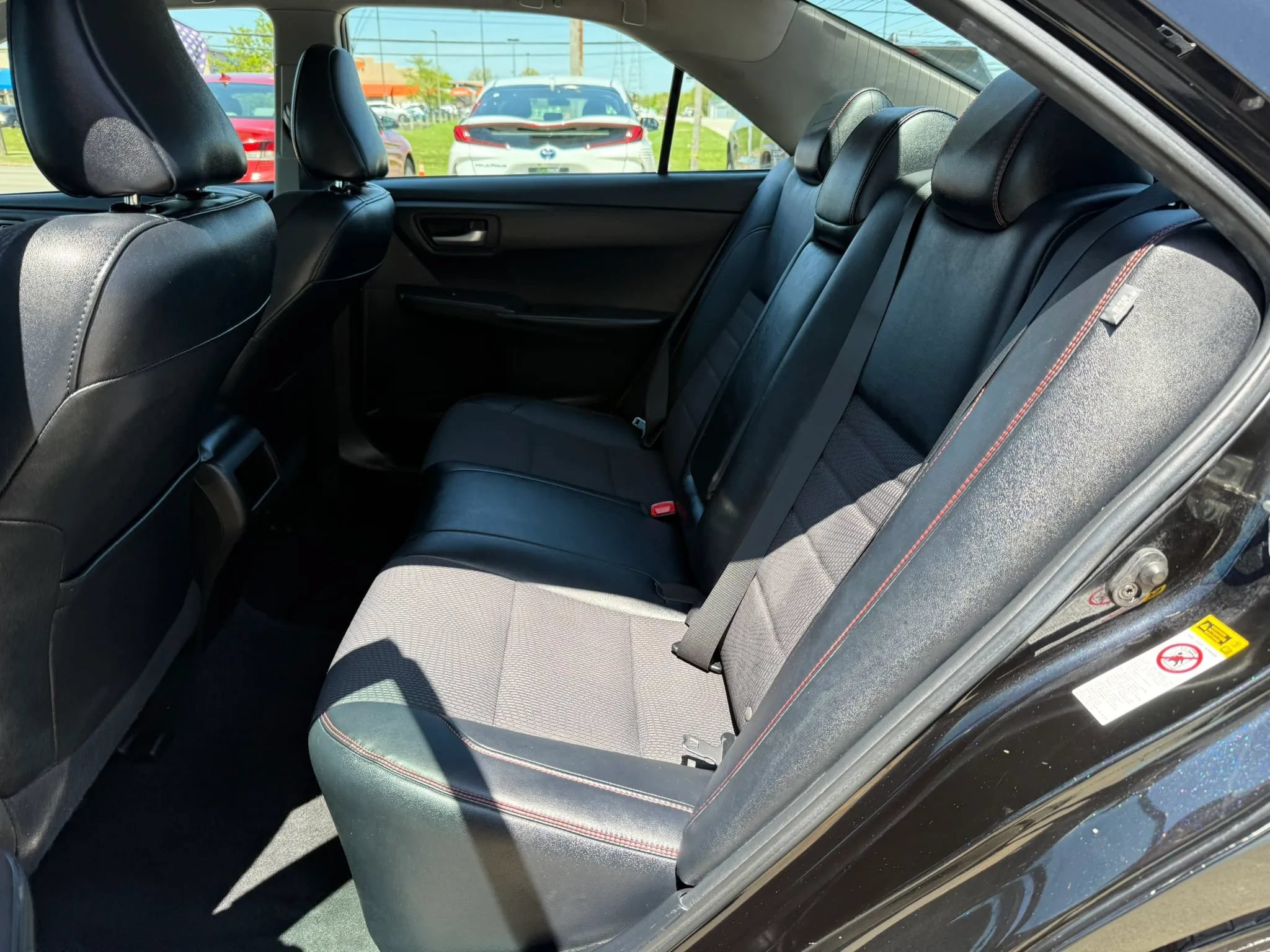 Used 2016 Toyota Camry SE FWD image 20