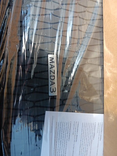 Certified 2025 MAZDA MAZDA3 Hatchback w/Premium Plus Pkg image 10