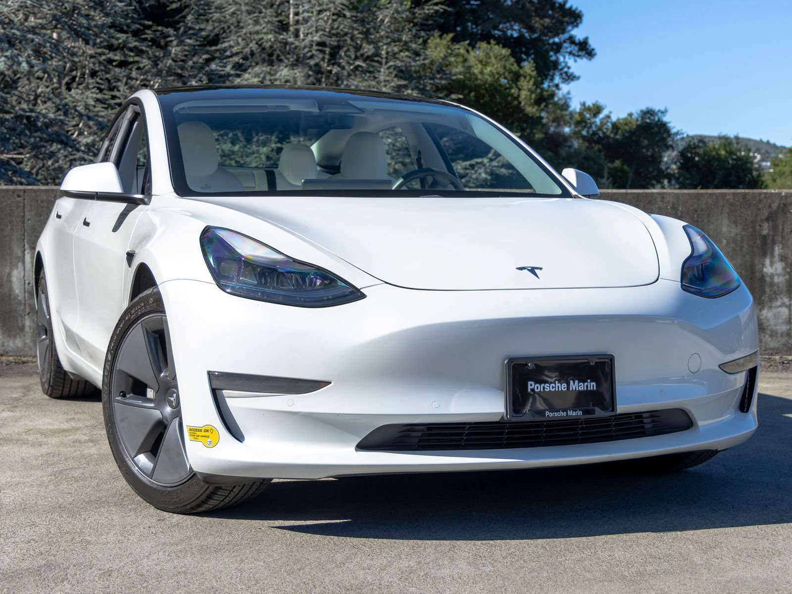 Used 2021 Tesla Model 3 Standard Range Plus image 9