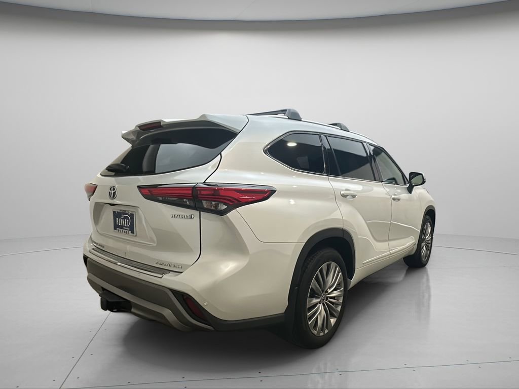Used 2022 Toyota Highlander Platinum AWD/4WD image 6