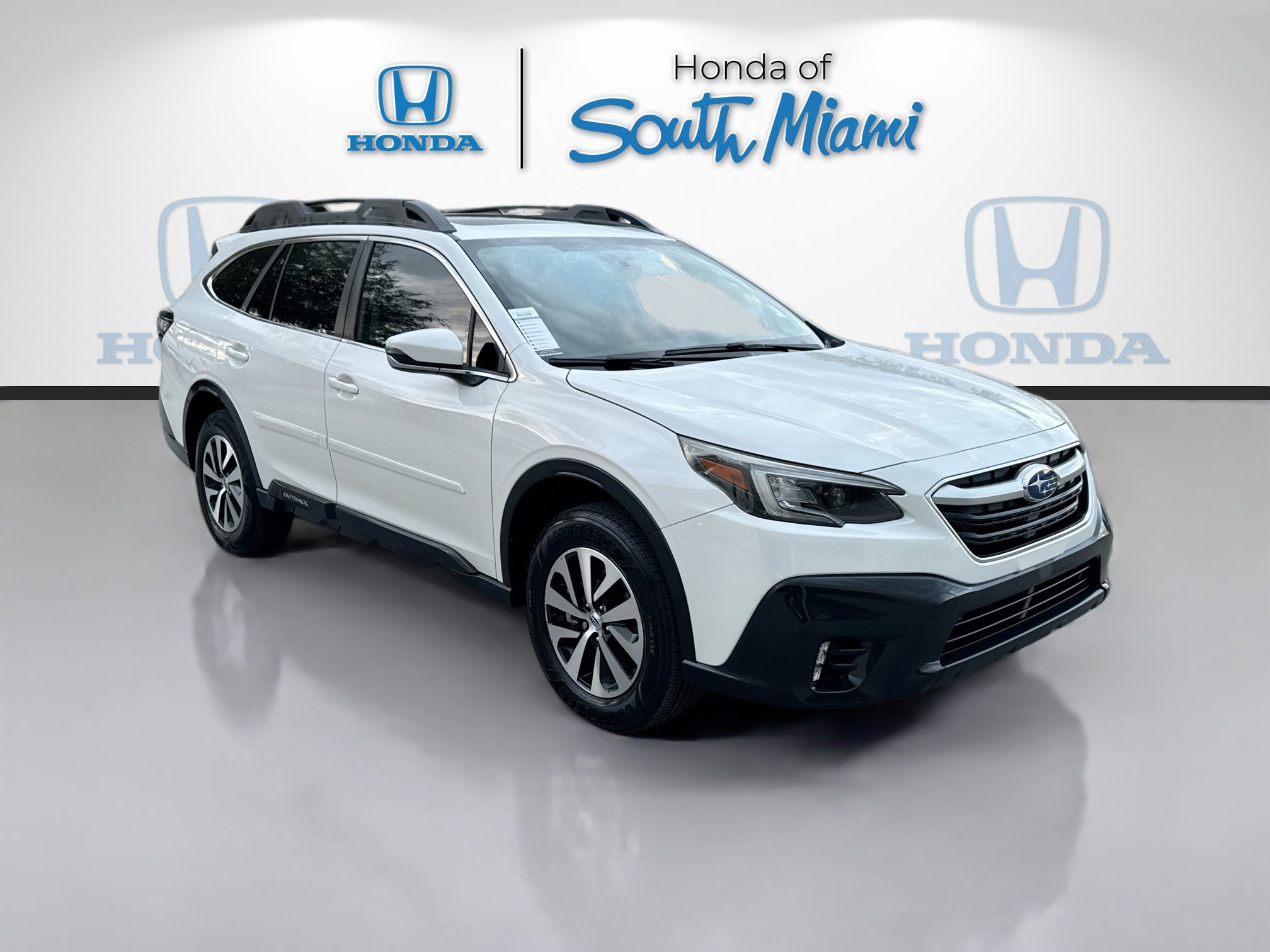 Used 2020 Subaru Outback Premium image 1