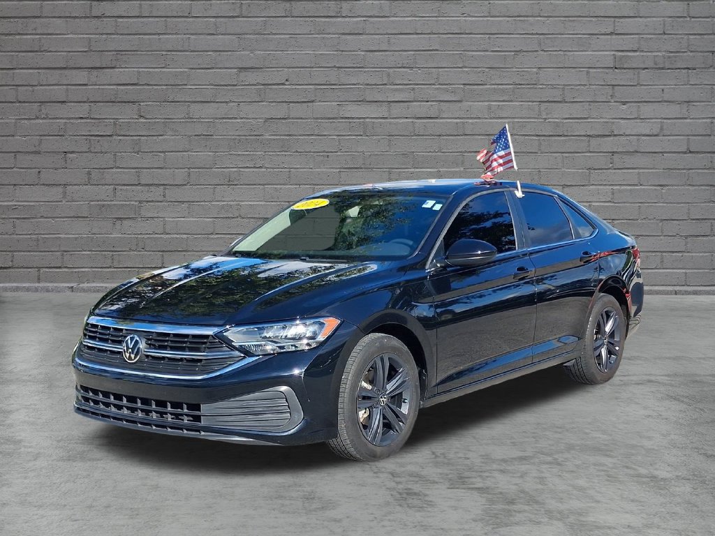 Certified 2024 Volkswagen Jetta SE w/ Panoramic Sunroof Package FWD image 4