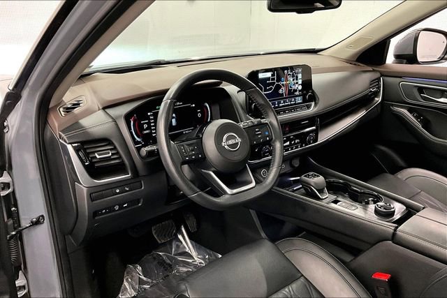 Used 2023 Nissan Rogue Platinum w/ Platinum Premium Package AWD/4WD image 16