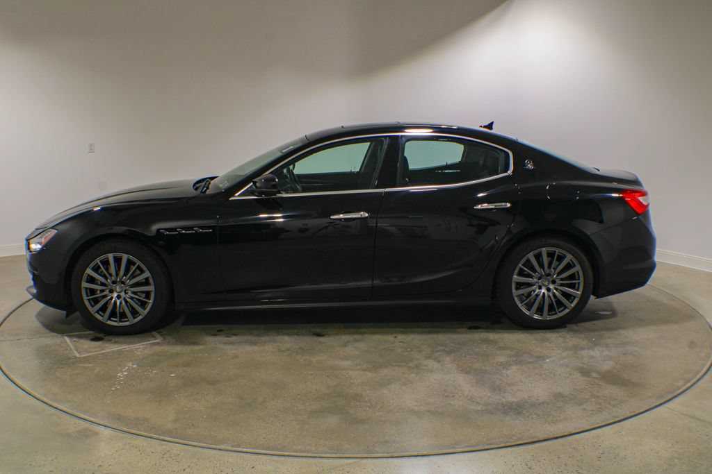 Used 2020 Maserati Ghibli S Q4 AWD/4WD image 2