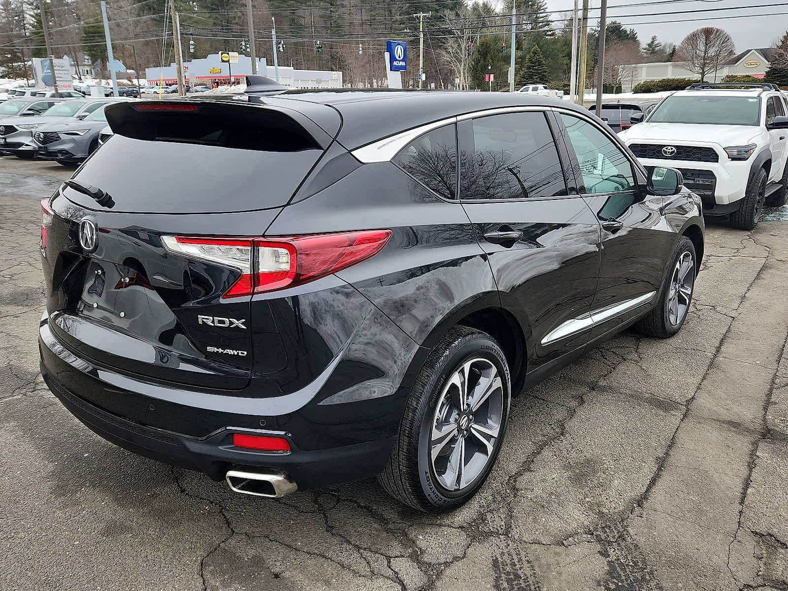 Used 2023 Acura RDX AWD w/ Advance Package image 5