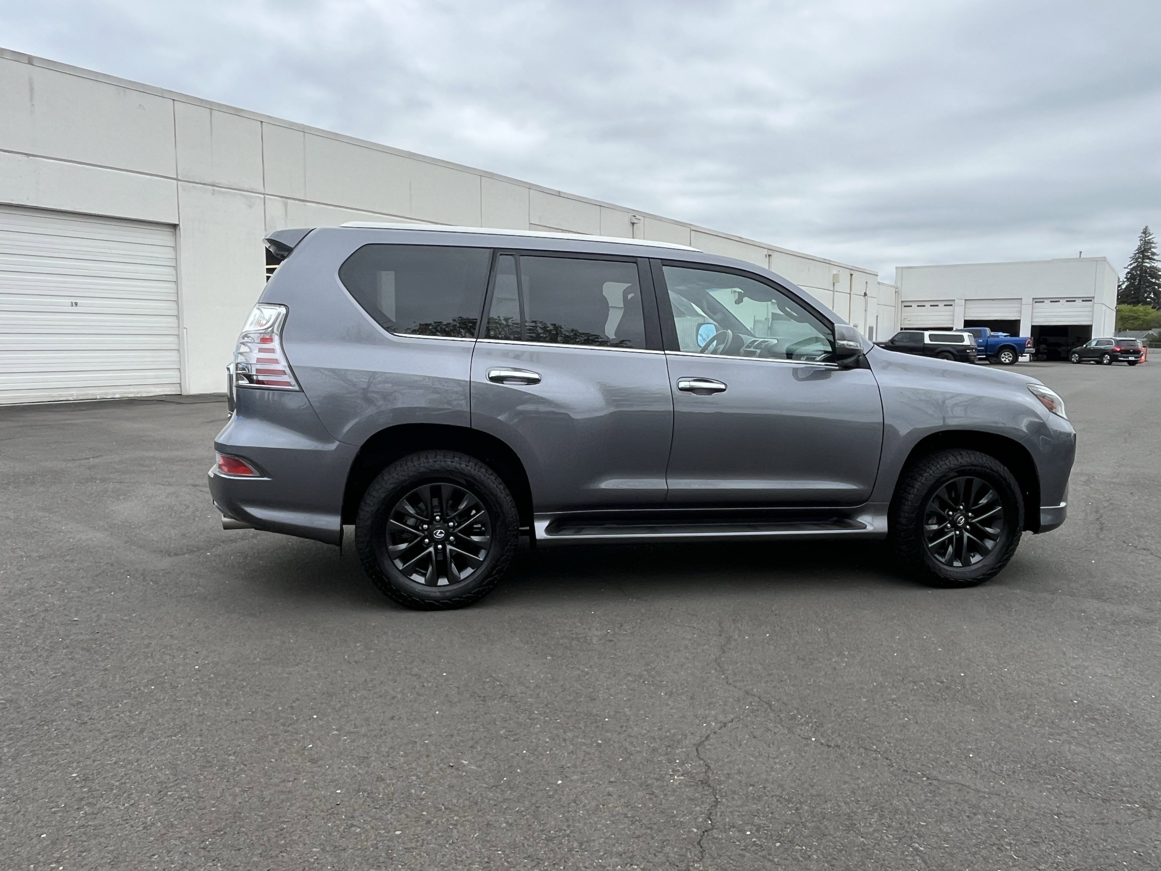 Used 2021 Lexus GX 460 Premium w/ Premium Package image 6