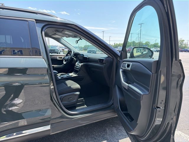 Certified 2024 Ford Explorer XLT w/ Class IV Trailer Tow Package AWD/4WD image 22