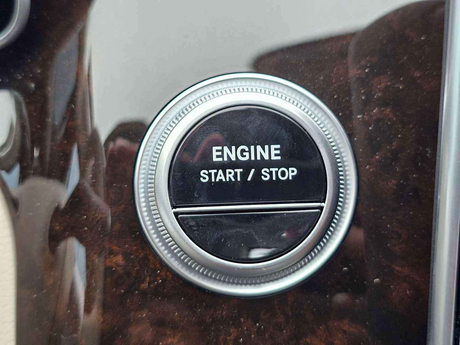 Used 2024 Mercedes-Benz S 580e 4MATIC Sedan image 36