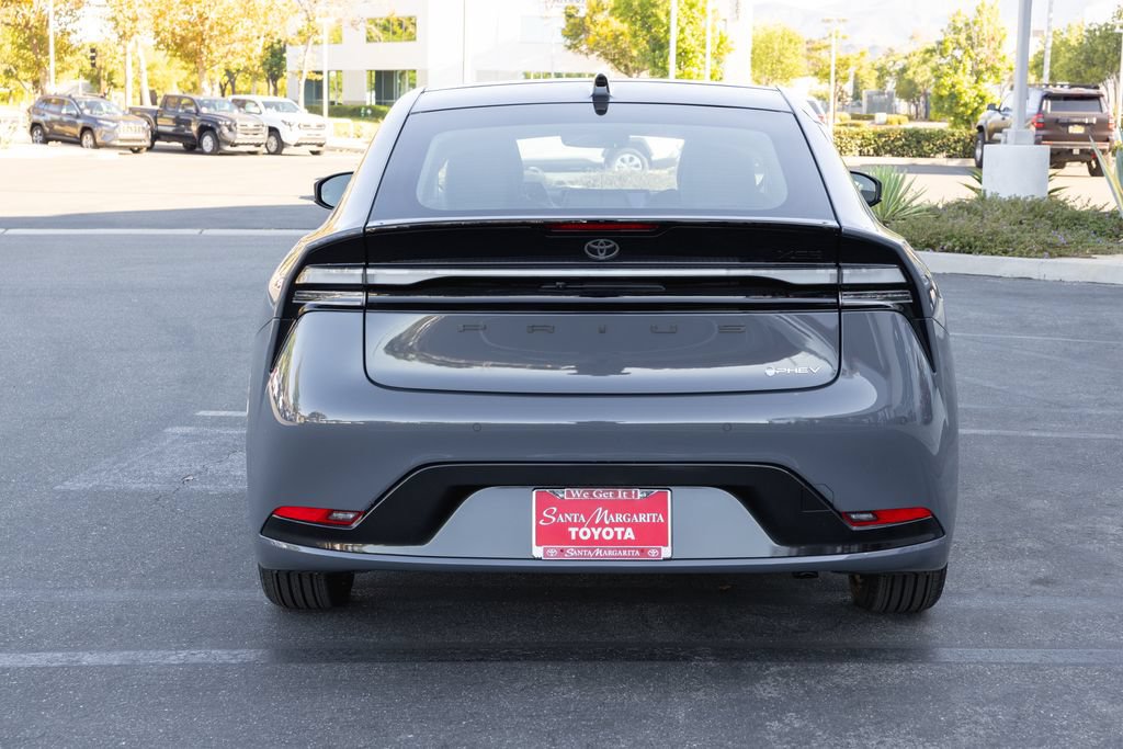 New 2026 Toyota Prius Plug-In Hybrid FWD image 5