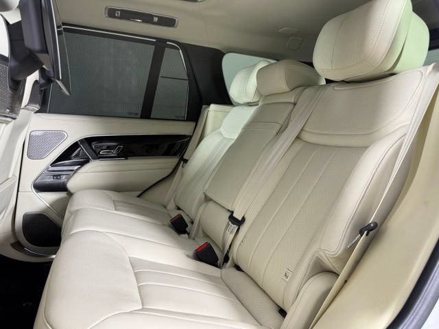 Certified 2025 Land Rover Range Rover Autobiography AWD/4WD image 24