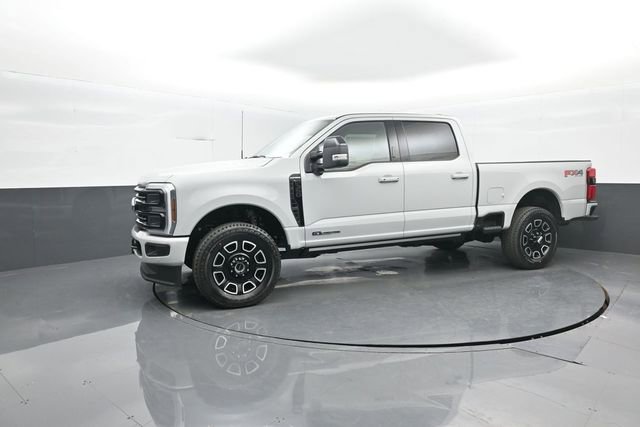 New 2026 Ford F350 Platinum w/ FX4 Off-Road Package image 4
