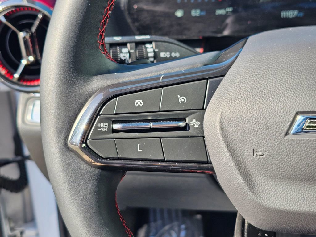 Used 2025 Chevrolet Equinox RS w/ Safety and Technology Package image 27