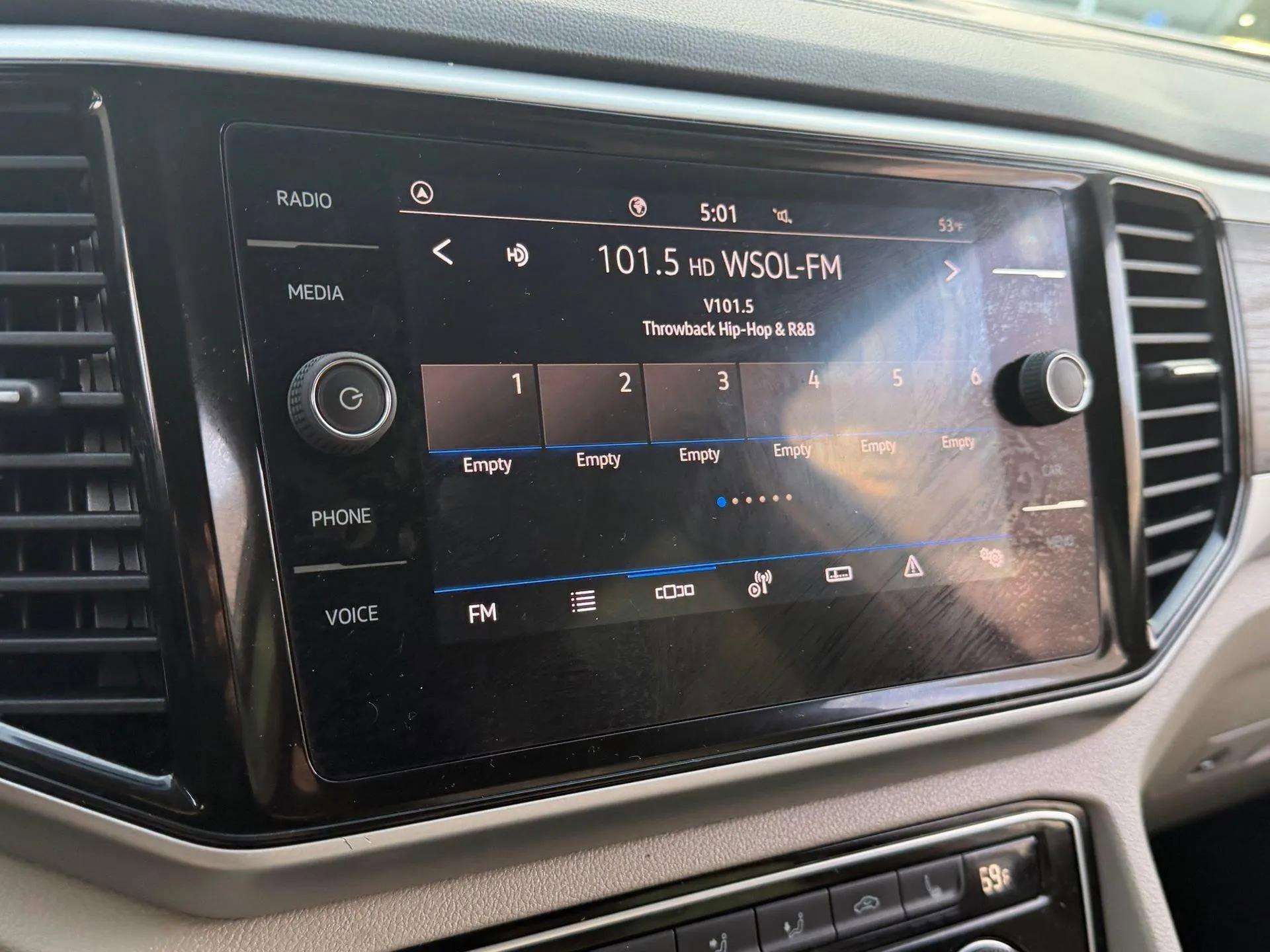 Used 2022 Volkswagen Atlas SE image 42