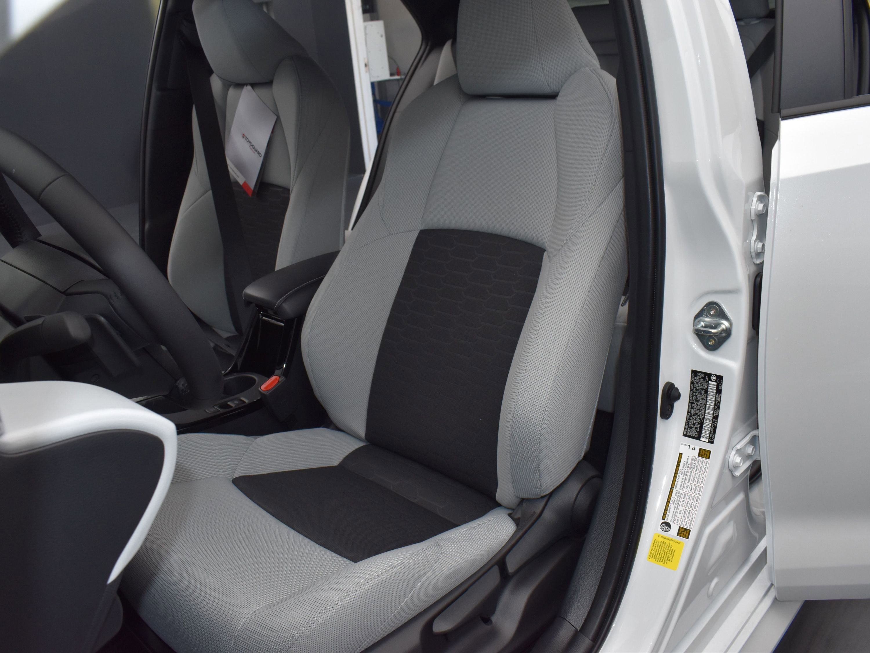 Used 2025 Toyota Corolla SE image 23