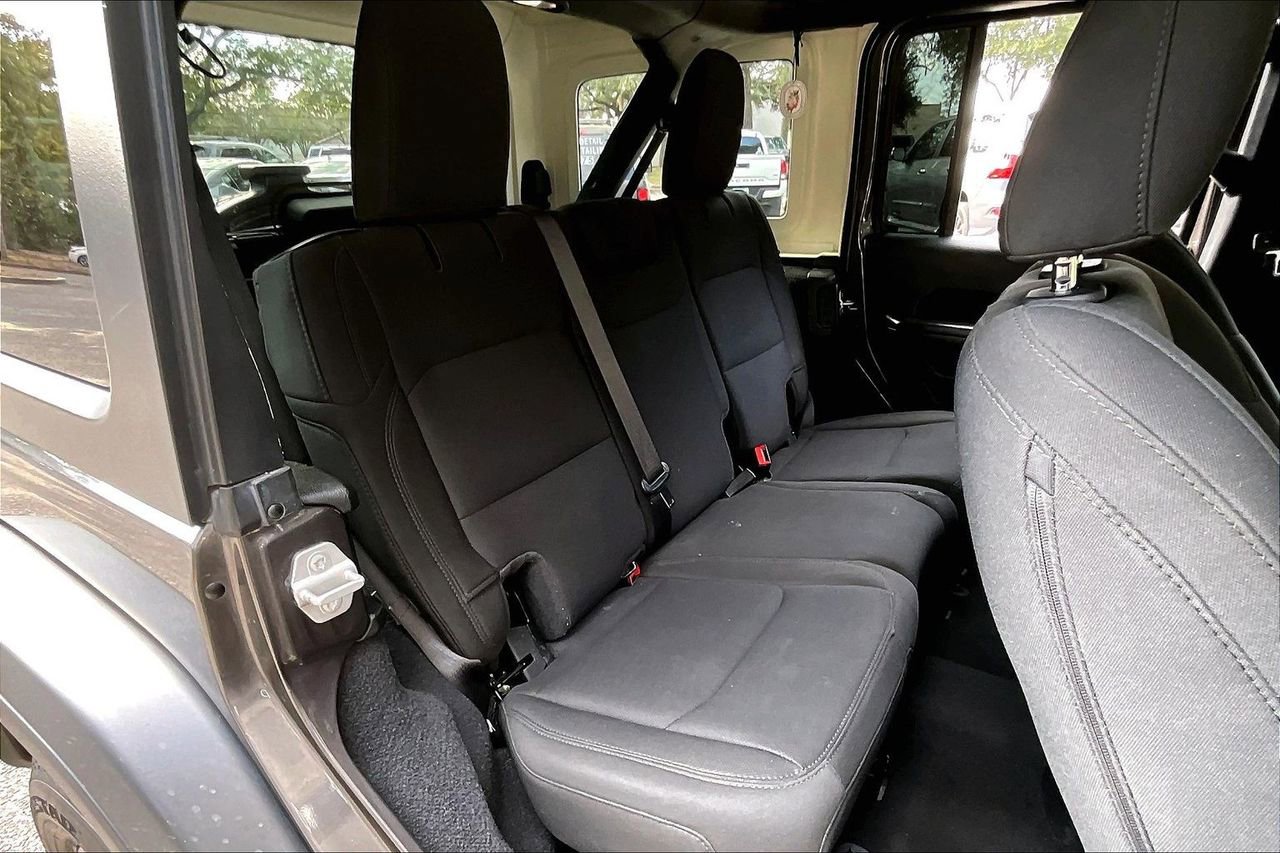 Used 2021 Jeep Wrangler Unlimited Sport image 20
