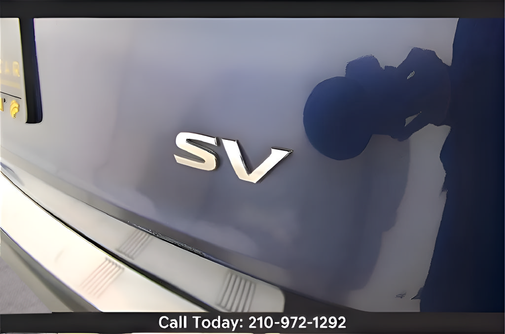 Used 2021 Nissan Rogue SV FWD image 35