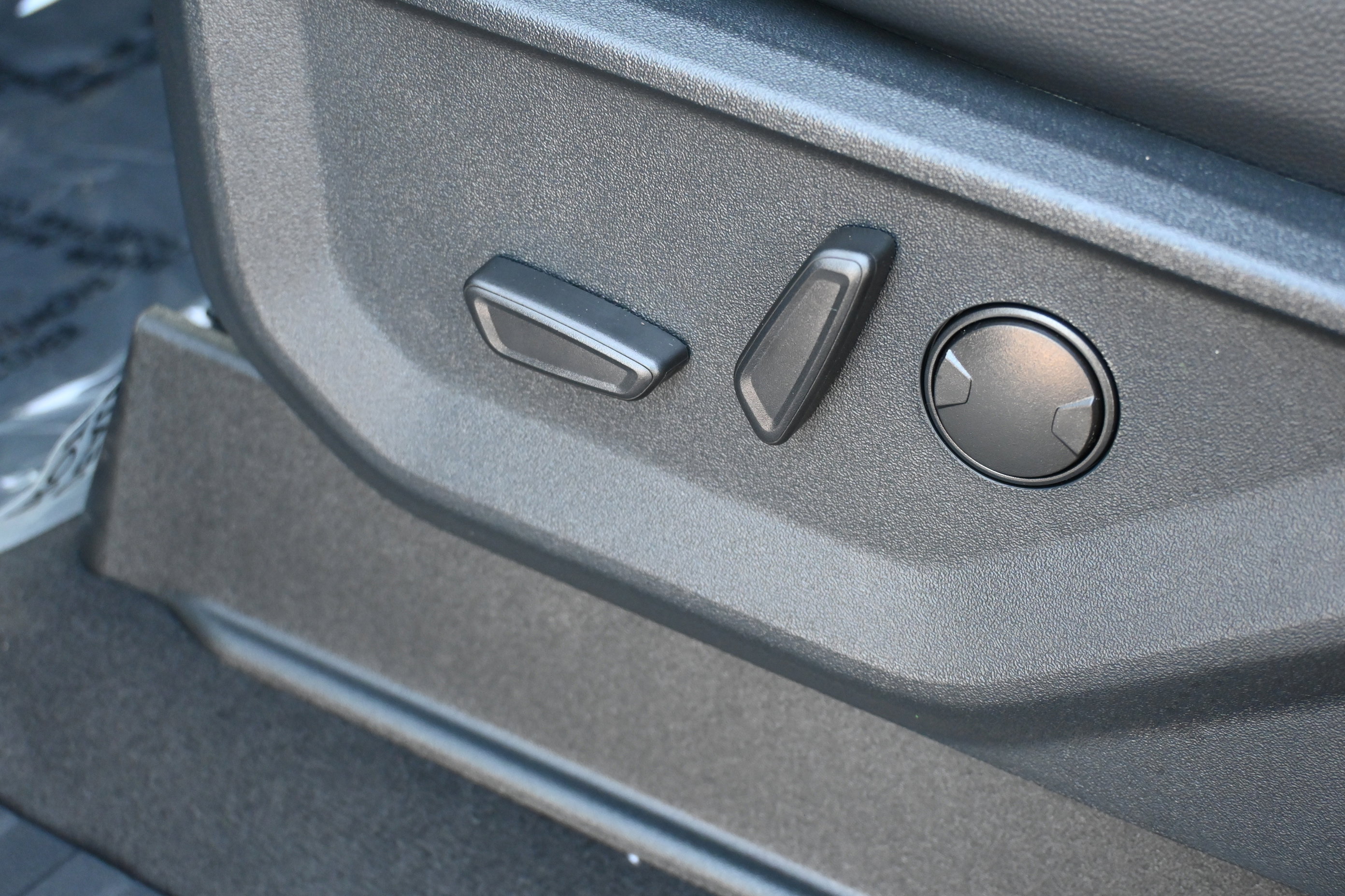 New 2026 Ford F250 Lariat image 33